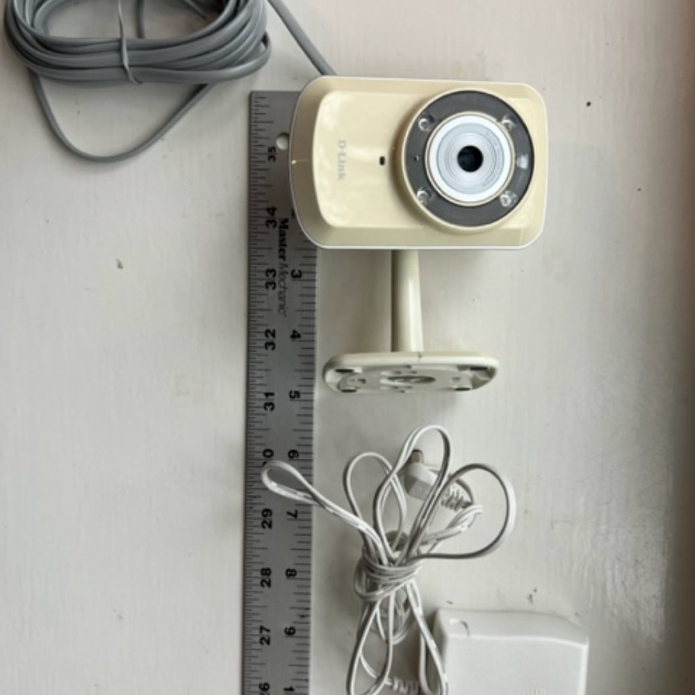 D-Link Wireless N Day/Night Home Network Camera (DCS-932L) .